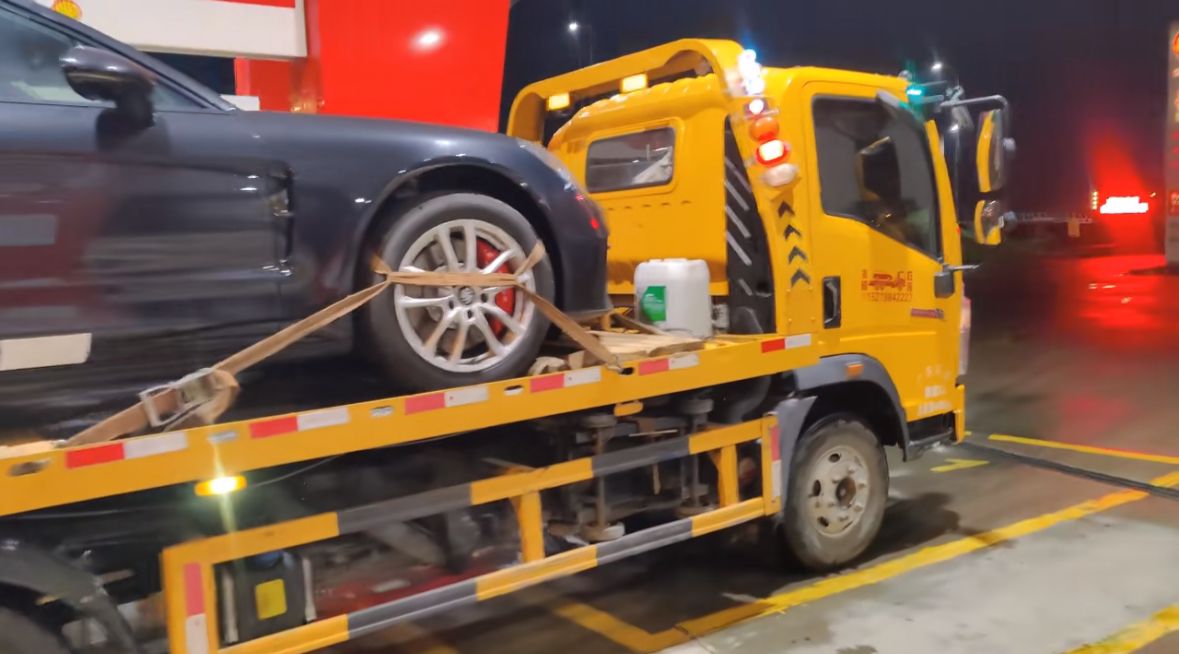 通辽行车途中遇到突发状况该如何呼叫道路救援？